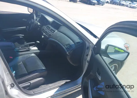 2008 Honda Accord 2.4 Ex-L from USA, damaged, VIN 1HGCP26808A095670